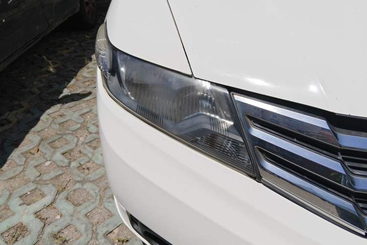 Used Honda City Classic 2014 Style 1.5L Manual Elite Edition Right Front Headlight