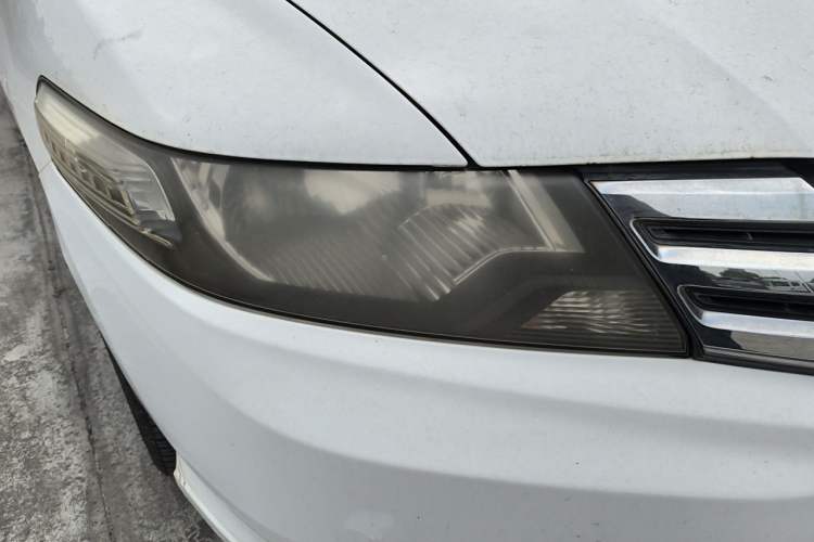 Used Honda City Classic 2014 Style 1.5L Automatic Elite Edition Right Front Headlight
