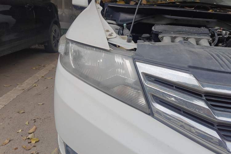 Used Honda City Classic 2014 Style 1.5L Automatic Elite Edition Right Front Headlight