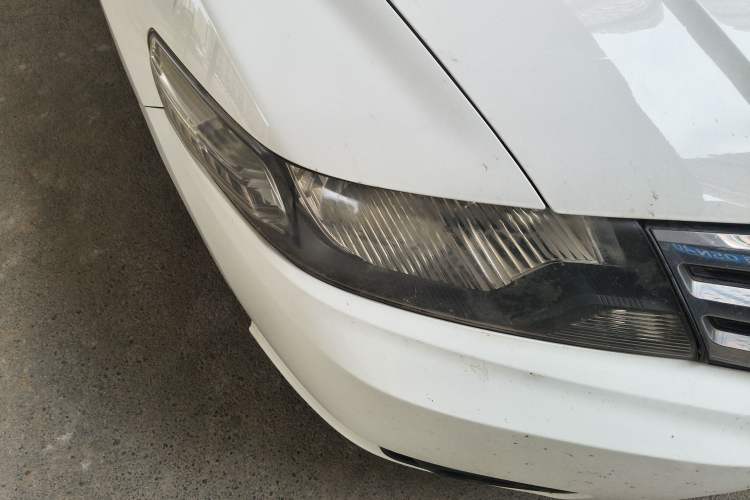 Used Honda City Classic 2014 Style 1.5L Automatic Elite Edition Right Front Headlight