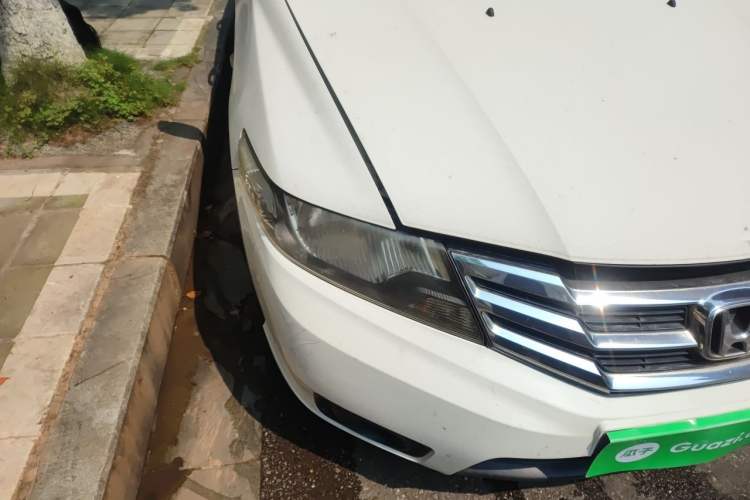 Used Honda City Classic 2014 Style 1.5L Automatic Elite Edition Right Front Headlight