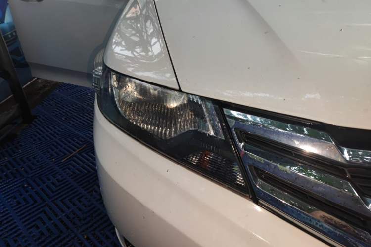 Used Honda City Classic 2014 Style 1.5L Automatic Elite Edition Right Front Headlight