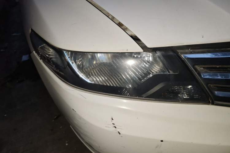 Used Honda City Classic 2014 Style 1.5L Manual Elite Edition Right Front Headlight