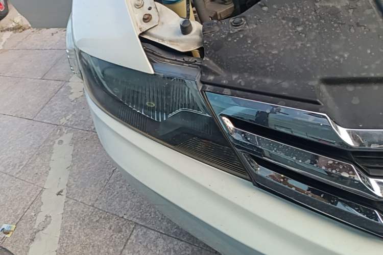 Used Honda City Classic 2014 Style 1.5L Automatic Elite Edition Right Front Headlight