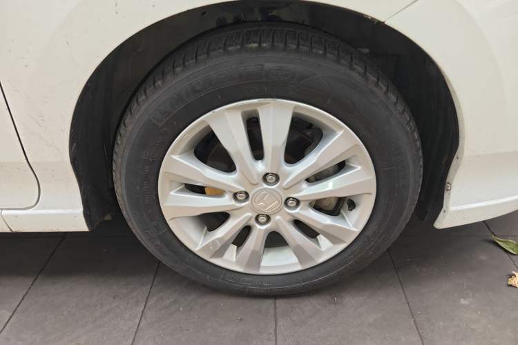 Used Honda City Classic 2014 Style 1.5L Automatic Elite Edition Right Front Wheel Hub