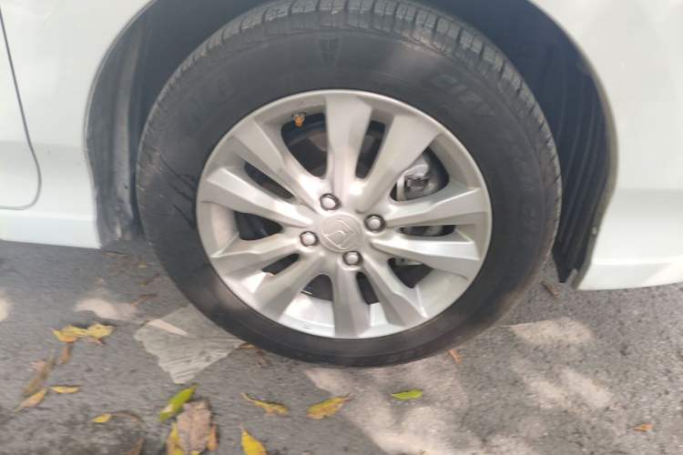 Used Honda City Classic 2014 Style 1.5L Automatic Elite Edition Right Front Wheel Hub