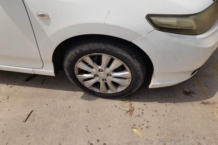 Used Honda City Classic 2014 Style 1.5L Automatic Elite Edition Right Front Wheel Hub