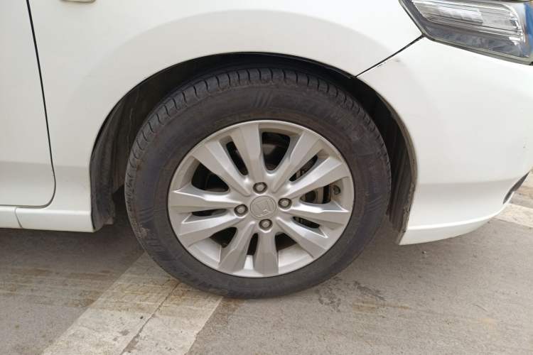 Used Honda City Classic 2014 Style 1.5L Manual Elite Edition Right Front Wheel Hub
