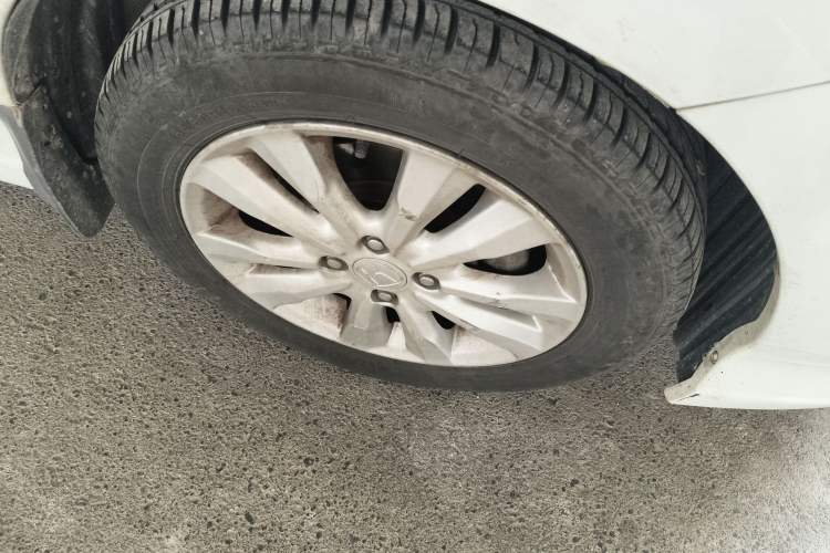 Used Honda City Classic 2014 Style 1.5L Automatic Elite Edition Right Front Wheel Hub