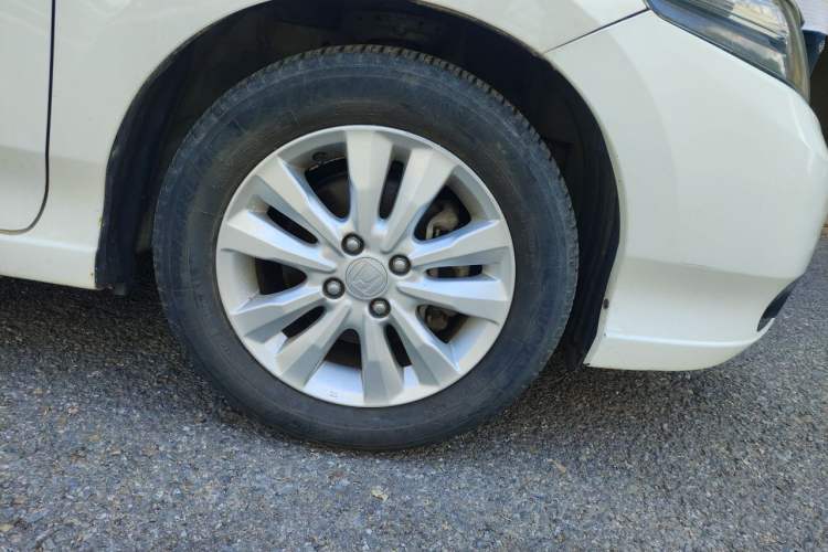 Used Honda City Classic 2014 Style 1.5L Manual Elite Edition Right Front Wheel Hub