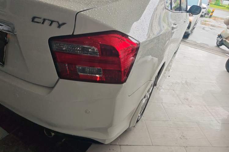 Used Honda City Classic 2014 Style 1.5L Automatic Elite Edition Right Rear Taillight