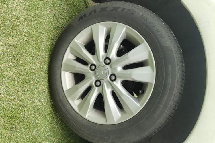 Used Honda City Classic 2014 Style 1.5L Automatic Elite Edition Right Rear Wheel Hub