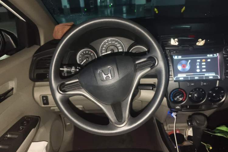 Used Honda City Classic 2014 Style 1.5L Automatic Elite Edition Steering Wheel