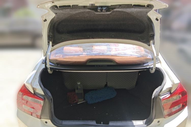 Used Honda City Classic 2014 Style 1.5L Manual Elite Edition Trunk