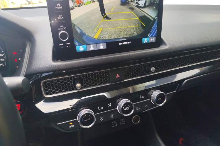 Used Honda Civic 2023 HATCHBACK 240TURBO CVT Extreme Edition Audio And AC Panel