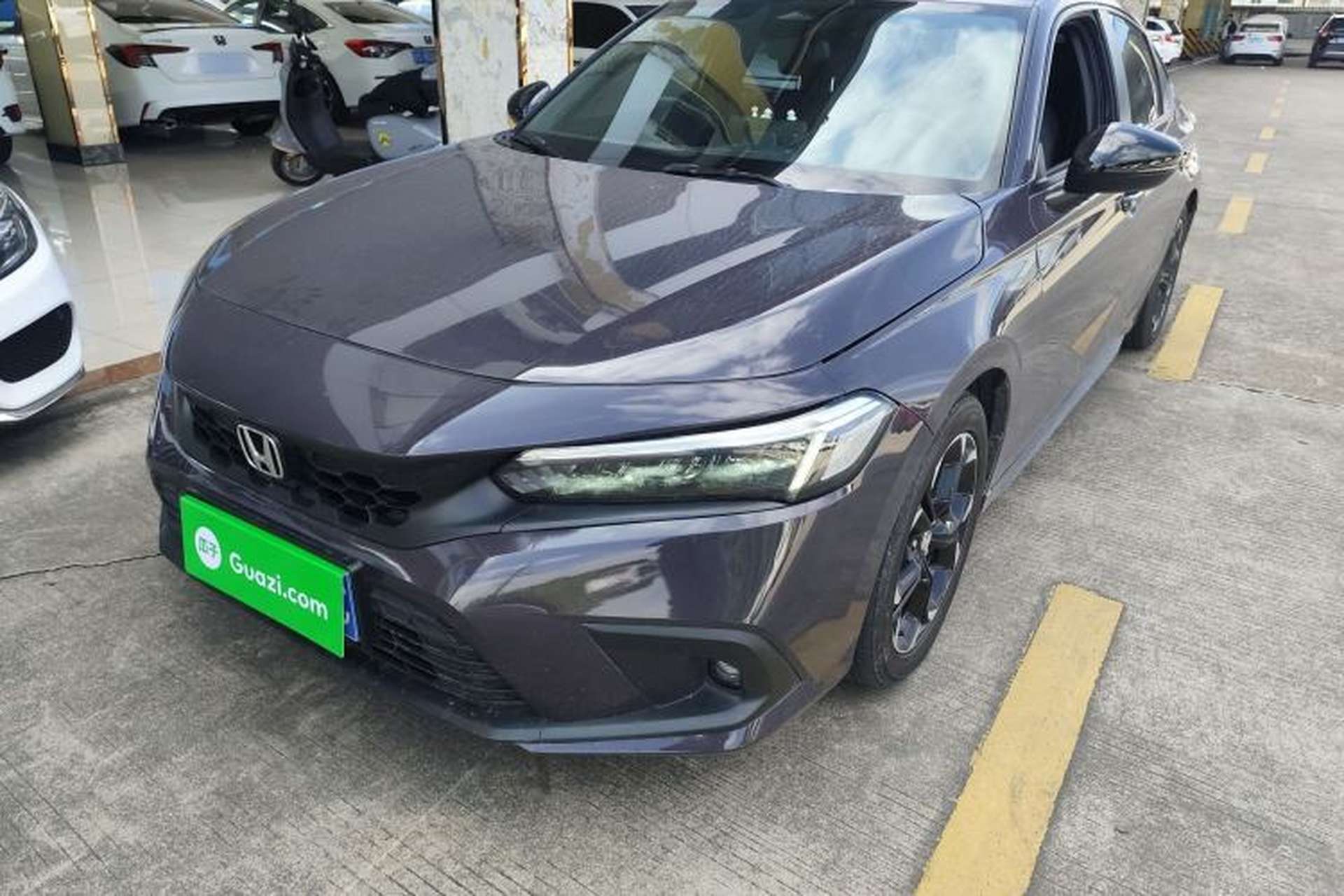 Used Honda Civic 2023 HATCHBACK 240TURBO CVT Extreme Edition Front Left 45 Deg