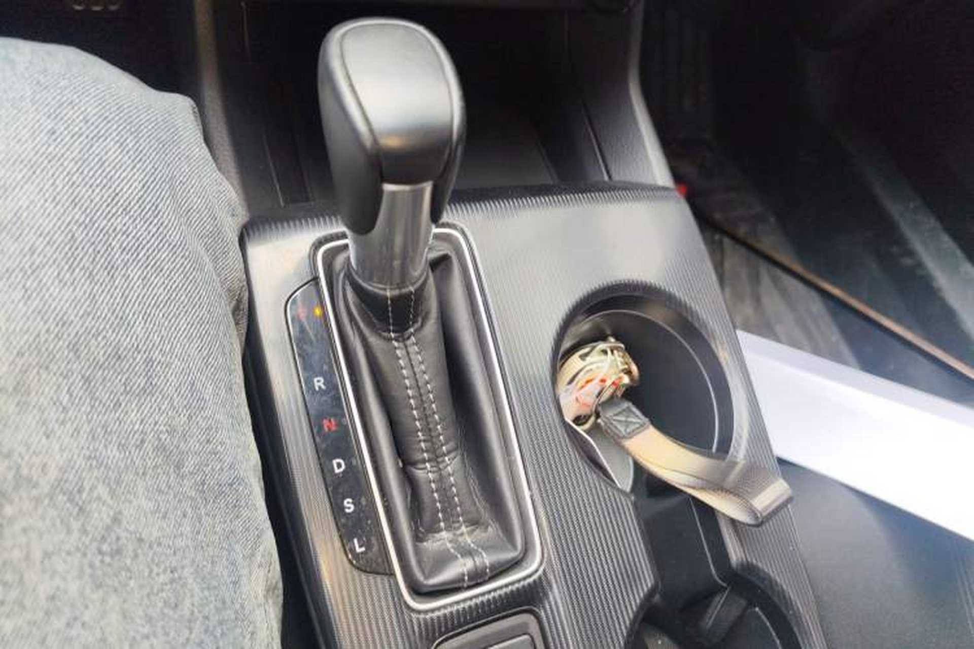 Used Honda Civic 2023 HATCHBACK 240TURBO CVT Extreme Edition Gear Lever
