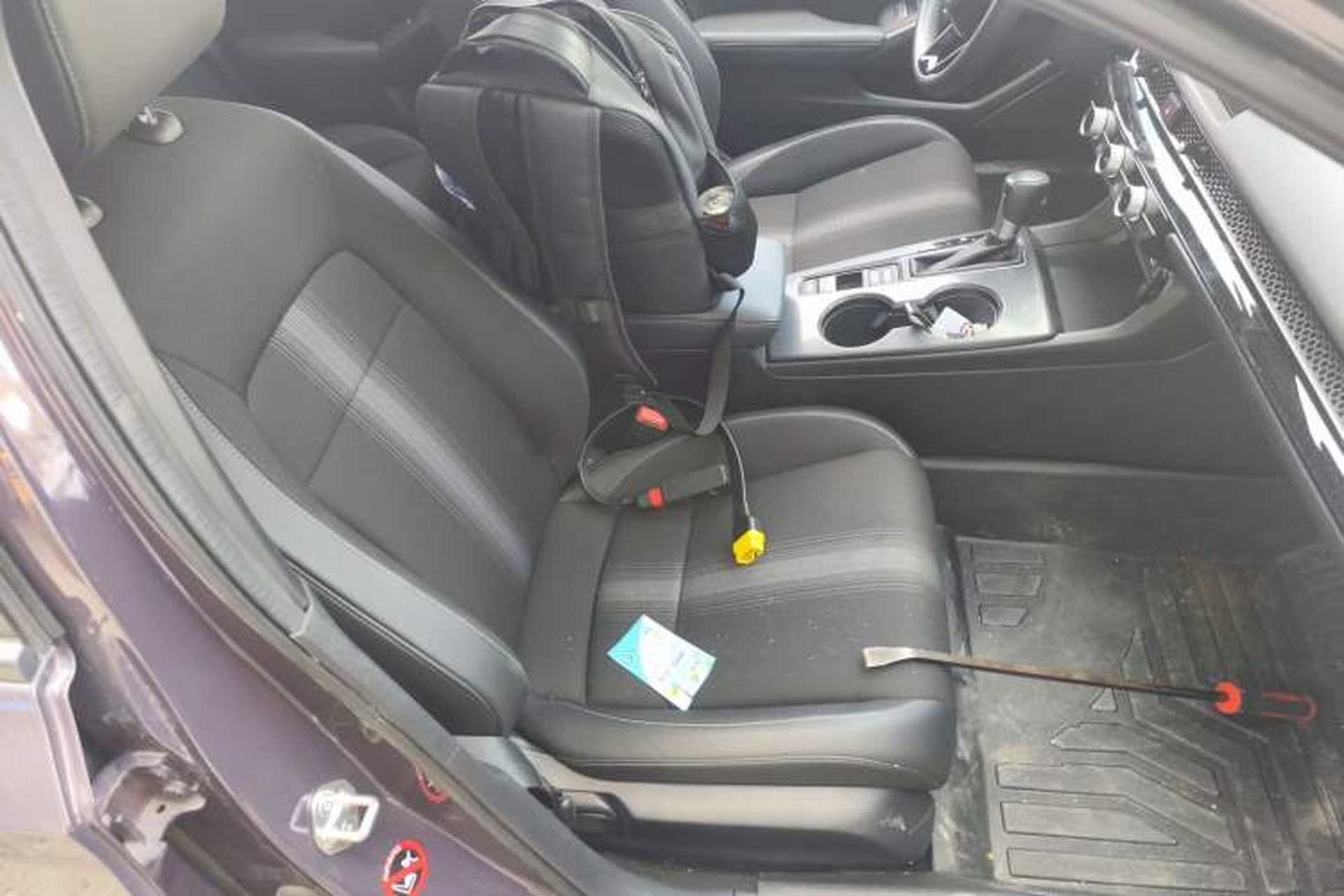 Used Honda Civic 2023 HATCHBACK 240TURBO CVT Extreme Edition Right Front Seat