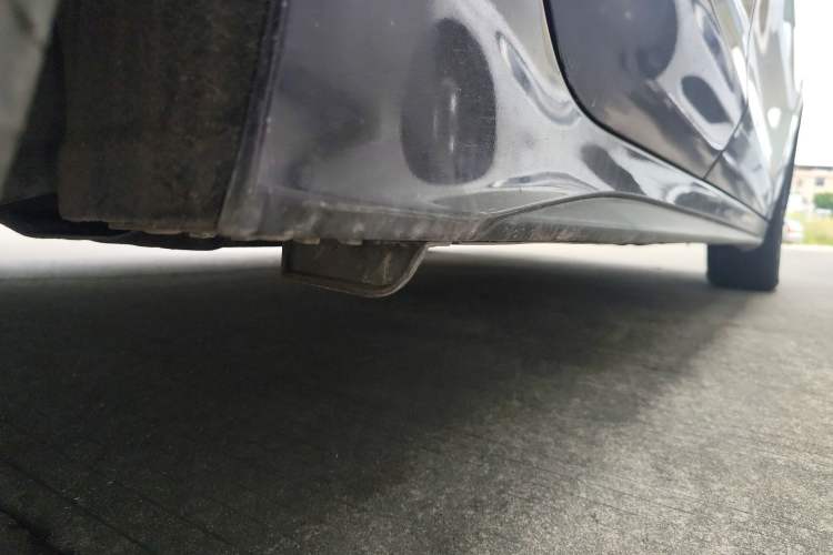Used Honda Civic 2023 HATCHBACK 240TURBO CVT Extreme Edition Right Side Sill