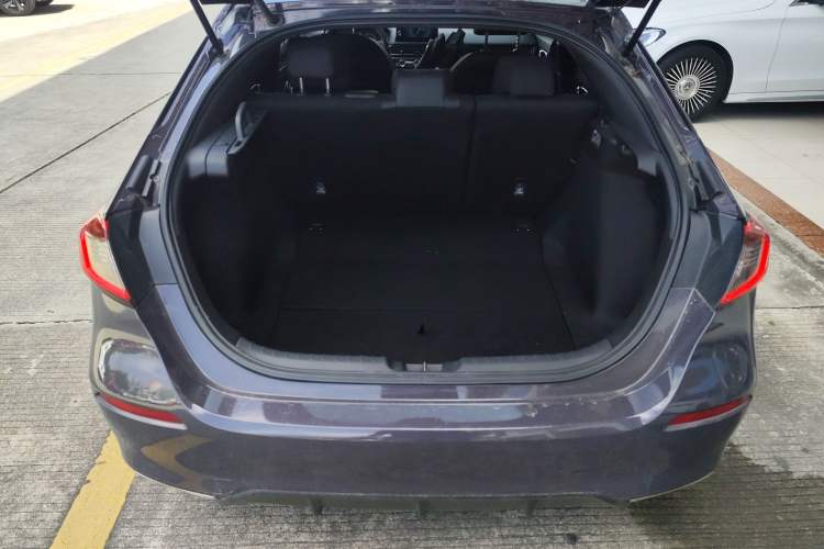 Used Honda Civic 2023 HATCHBACK 240TURBO CVT Extreme Edition Trunk
