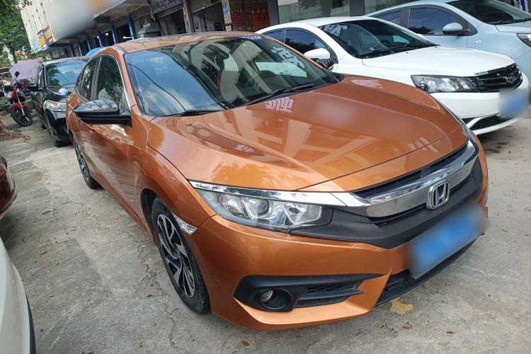 Used Honda Civic 2016 220TURBO CVT Luxury Edition Front Right 45 Deg