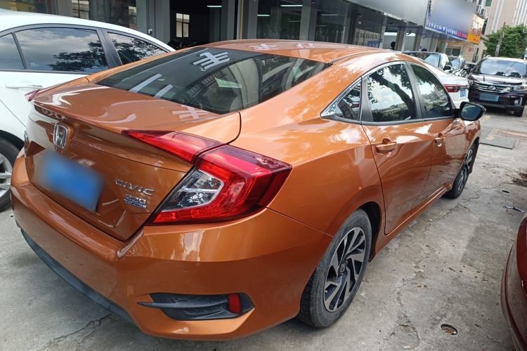 Used Honda Civic 2016 220TURBO CVT Luxury Edition Rear Right 45 Deg