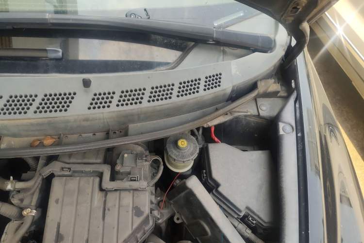 Used Honda Civic 2006 1.8L Automatic Luxury Edition Engine Bay Left