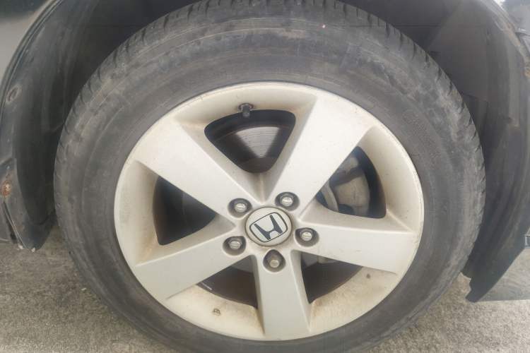 Used Honda Civic 2006 1.8L Automatic Luxury Edition Right Front Wheel Hub