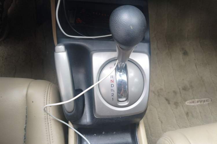 Used Honda Civic 2006 1.8L Automatic Classic Edition Gear Lever
