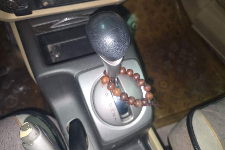 Used Honda Civic 2006 1.8L Automatic Luxury Edition Gear Lever