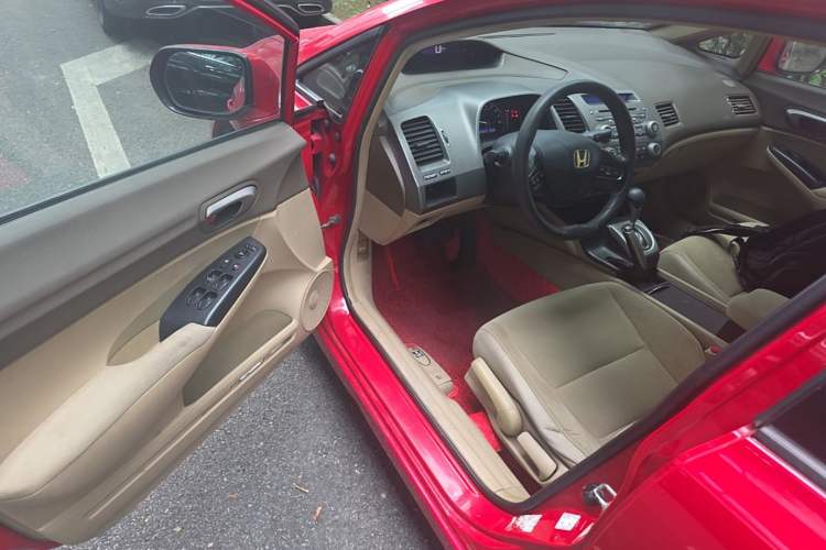 Used Honda Civic 2006 1.8L Automatic Classic Edition Driver Seat