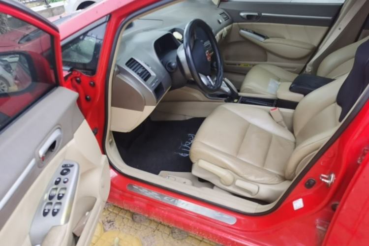 Used Honda Civic 2006 1.8L Automatic Classic Edition Driver Seat