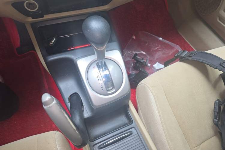 Used Honda Civic 2006 1.8L Automatic Classic Edition Gear Lever