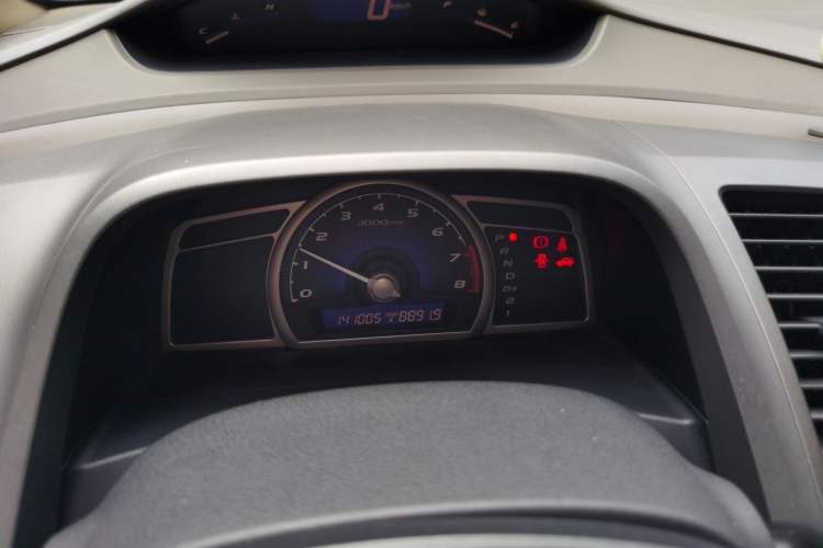 Used Honda Civic 2006 1.8L Automatic Classic Edition Instrument Cluster