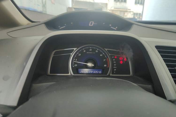 Used Honda Civic 2006 1.8L Automatic Luxury Edition Instrument Cluster