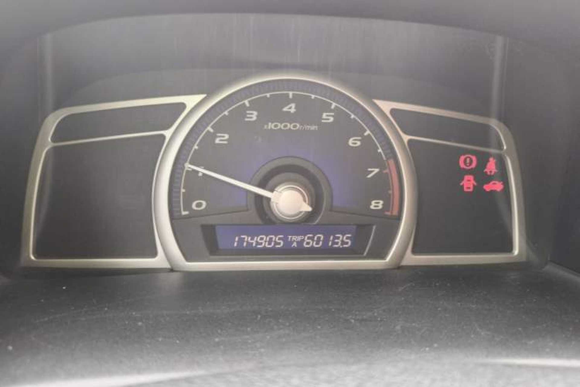 Used Honda Civic 2006 1.8L Manual Classic Edition Instrument Cluster