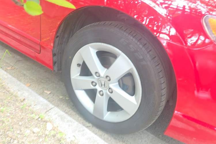 Used Honda Civic 2006 1.8L Automatic Classic Edition Right Front Wheel Hub