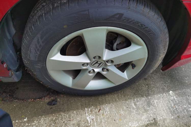 Used Honda Civic 2006 1.8L Automatic Classic Edition Right Front Wheel Hub