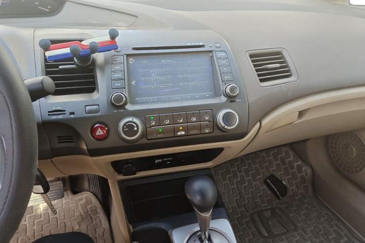 Used Honda Civic 2006 1.8L Automatic Classic Edition Audio And AC Panel