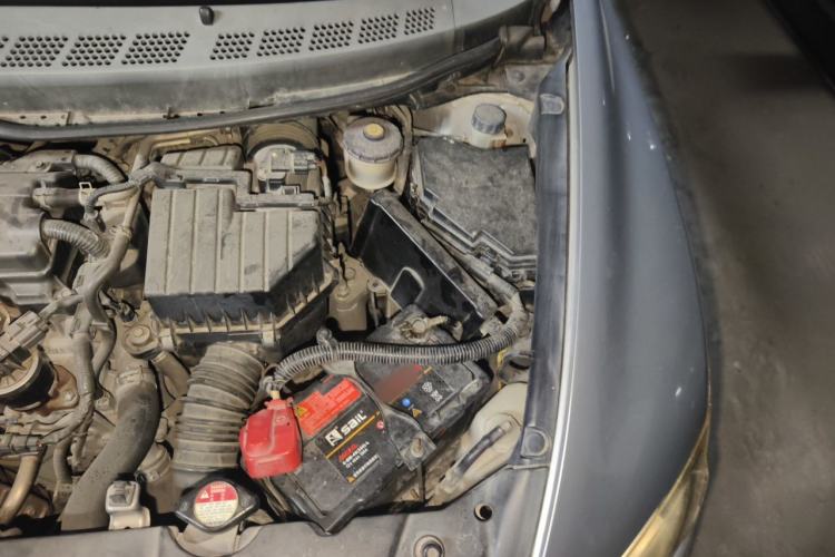 Used Honda Civic 2006 1.8L Manual Classic Edition Engine Bay Left