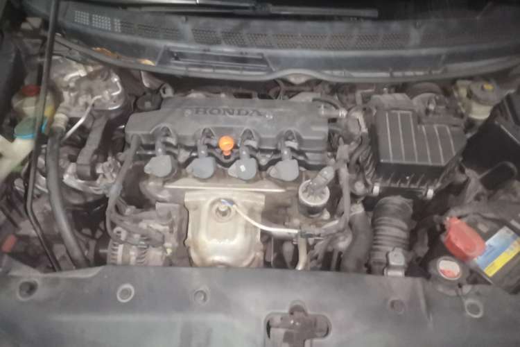Used Honda Civic 2006 1.8L Automatic Luxury Edition Engine Bay