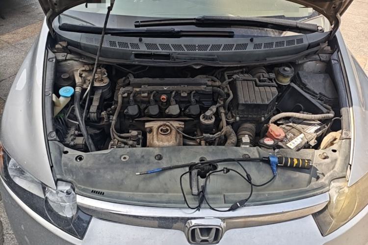 Used Honda Civic 2006 1.8L Automatic Luxury Edition Engine Bay