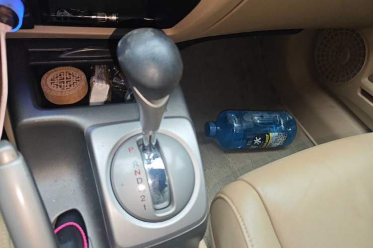 Used Honda Civic 2006 1.8L Automatic Luxury Edition Gear Lever