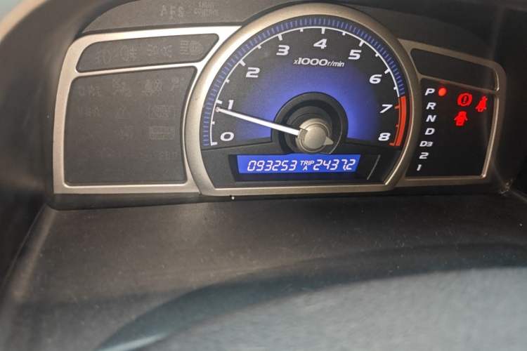 Used Honda Civic 2006 1.8L Automatic Luxury Edition Odometer Close Up