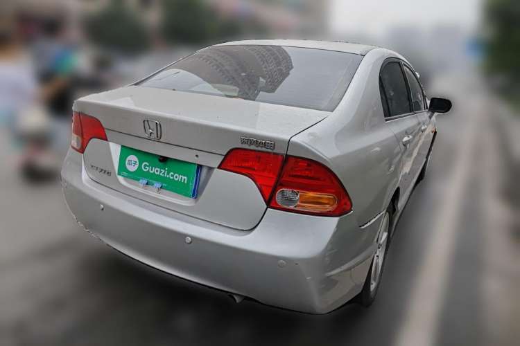 Used Honda Civic 2006 1.8L Automatic Luxury Edition Rear Right 45 Deg