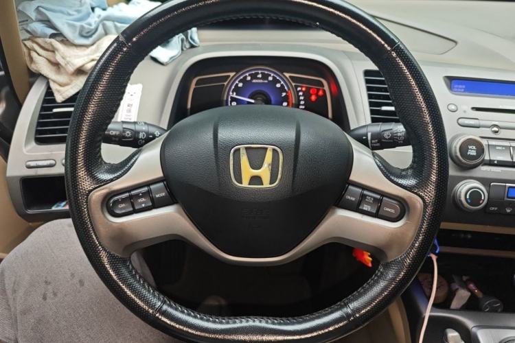 Used Honda Civic 2006 1.8L Automatic Luxury Edition Steering Wheel