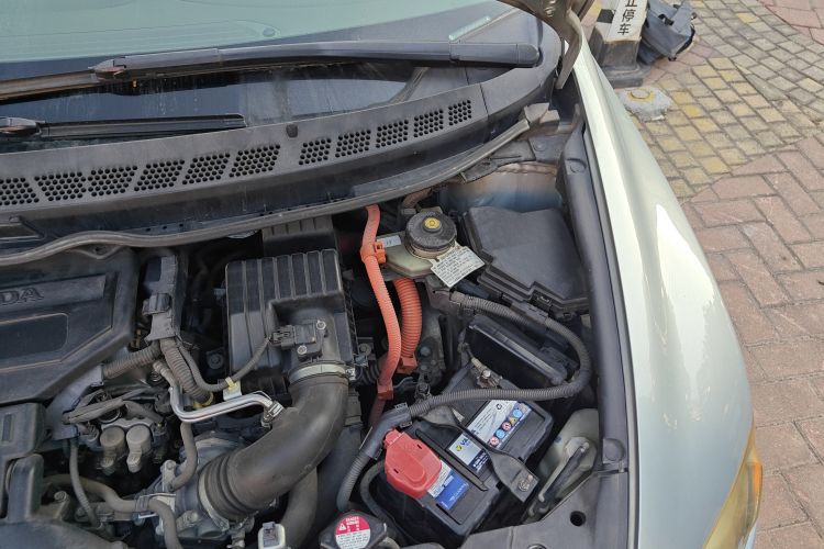 Used Honda Civic 2007 1.3L hybrid version Engine Bay Left
