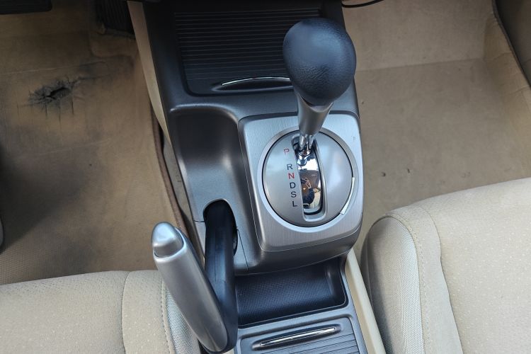 Used Honda Civic 2007 1.3L hybrid version Gear Lever