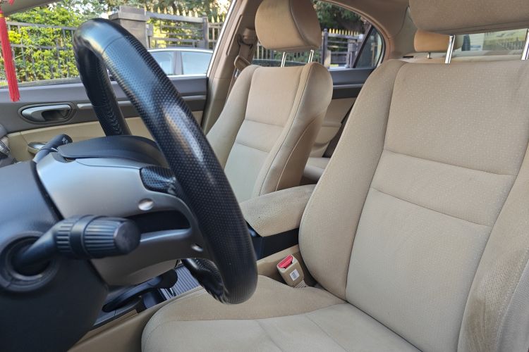 Used Honda Civic 2007 1.3L hybrid version Left Front Seat