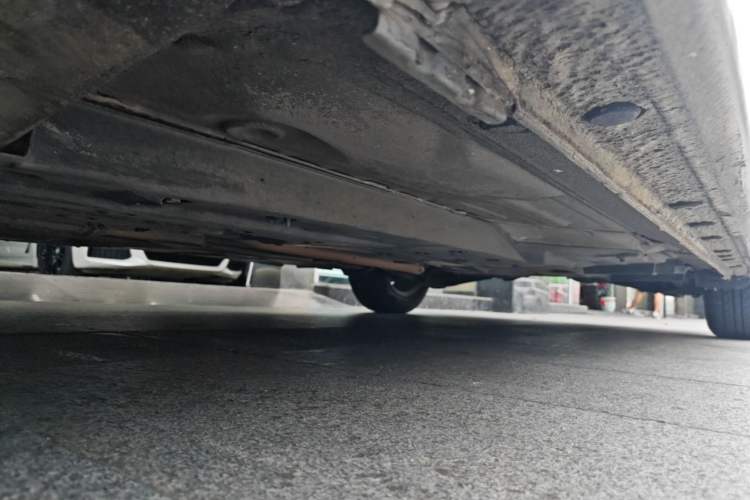 Used Honda Civic 2007 1.3L hybrid version Chassis Front Left